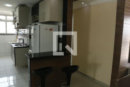 Sala de apartamento para alugar com 2 quartos, 55m² em Comendador Soares, Nova Iguaçu