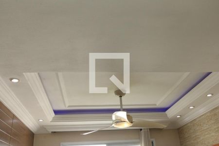 Sala de apartamento para alugar com 2 quartos, 55m² em Comendador Soares, Nova Iguaçu