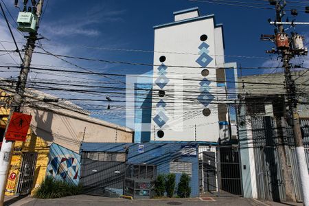 Apartamento para alugar com 33m², 2 quartos e 1 vaga Apartamento para alugar com 33m², 2 quartos e 1 vagaFachada