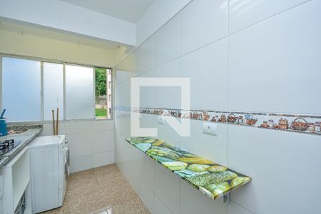 Apartamento para alugar com 45m², 2 quartos e 1 vaga Apartamento para alugar com 45m², 2 quartos e 1 vagaCozinha e Área de Serviço