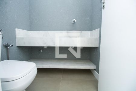 Apartamento à venda com 127m², 2 quartos e 2 vagasÁrea comum - Banheiro
