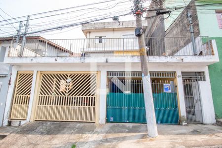 Casa à venda com 250m², 4 quartos e 2 vagasFachada