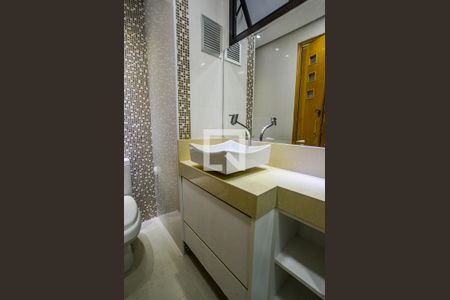 Apartamento à venda com 84m², 2 quartos e 1 vaga Apartamento à venda com 84m², 2 quartos e 1 vagaBanheiro Social