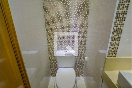 Apartamento à venda com 84m², 2 quartos e 1 vaga Apartamento à venda com 84m², 2 quartos e 1 vagaBanheiro Social