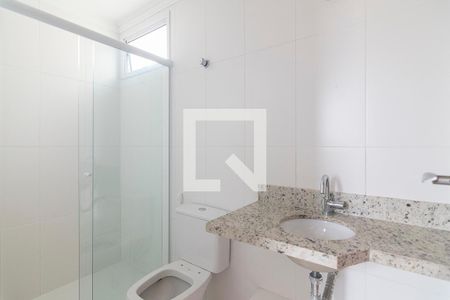 Apartamento à venda com 62m², 2 quartos e 2 vagas Apartamento à venda com 62m², 2 quartos e 2 vagasBanheiro da Suite