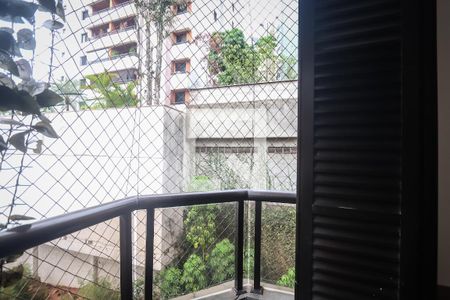 Apartamento à venda com 260m², 4 quartos e 3 vagas Apartamento à venda com 260m², 4 quartos e 3 vagasVaranda da Suite Master
