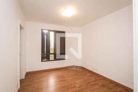 Apartamento à venda com 260m², 4 quartos e 3 vagas Apartamento à venda com 260m², 4 quartos e 3 vagasSuite 2