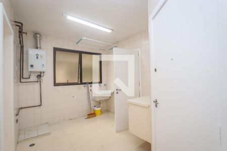 Apartamento à venda com 260m², 4 quartos e 3 vagas Apartamento à venda com 260m², 4 quartos e 3 vagasLavanderia