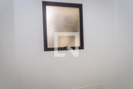 Apartamento à venda com 260m², 4 quartos e 3 vagas Apartamento à venda com 260m², 4 quartos e 3 vagasQuarto de Serviço