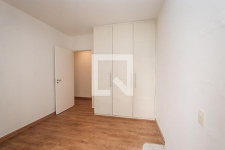 Apartamento à venda com 260m², 4 quartos e 3 vagas Apartamento à venda com 260m², 4 quartos e 3 vagasQuarto 4