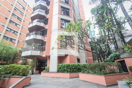 Apartamento à venda com 260m², 4 quartos e 3 vagas Apartamento à venda com 260m², 4 quartos e 3 vagasPredio