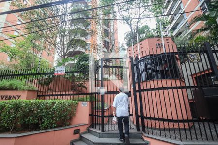 Apartamento à venda com 260m², 4 quartos e 3 vagas Apartamento à venda com 260m², 4 quartos e 3 vagasFachada do Prédio