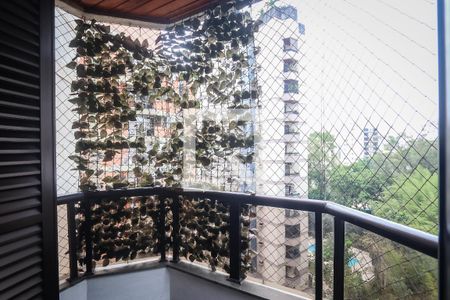 Apartamento à venda com 260m², 4 quartos e 3 vagas Apartamento à venda com 260m², 4 quartos e 3 vagasVaranda da Suite Master