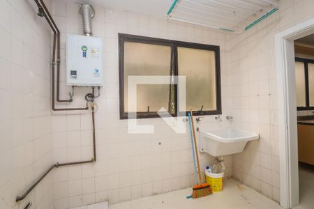 Apartamento à venda com 260m², 4 quartos e 3 vagas Apartamento à venda com 260m², 4 quartos e 3 vagasLavanderia