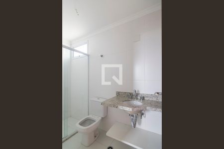 Apartamento à venda com 62m², 2 quartos e 2 vagasBanheiro da Suite