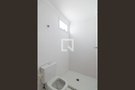 Apartamento à venda com 62m², 2 quartos e 2 vagas Apartamento à venda com 62m², 2 quartos e 2 vagasBanheiro da Suite