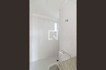 Apartamento à venda com 62m², 2 quartos e 2 vagas Apartamento à venda com 62m², 2 quartos e 2 vagasBanheiro