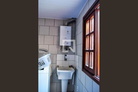 Casa de condomínio à venda com 180m², 3 quartos e 2 vagasÁrea de serviço