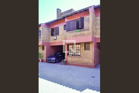 Casa de condomínio à venda com 180m², 3 quartos e 2 vagasFachada da Casa