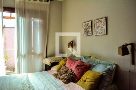 Casa de condomínio à venda com 180m², 3 quartos e 2 vagasSuíte