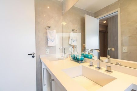 Apartamento à venda com 126m², 3 quartos e 2 vagasBanheiro Suíte 1