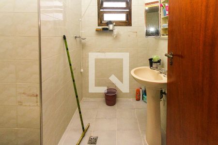 Casa à venda com 440m², 2 quartos e 8 vagasBanheiro Social