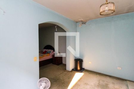 Casa à venda com 440m², 2 quartos e 8 vagasCloset