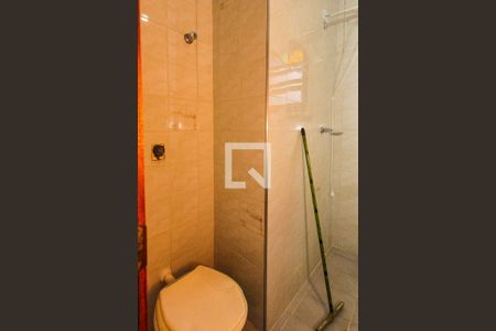 Casa à venda com 440m², 2 quartos e 8 vagasBanheiro Social