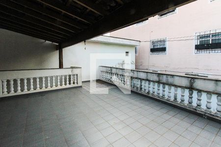 Casa à venda com 440m², 2 quartos e 8 vagasTerraço