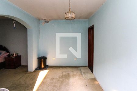 Casa à venda com 440m², 2 quartos e 8 vagasCloset