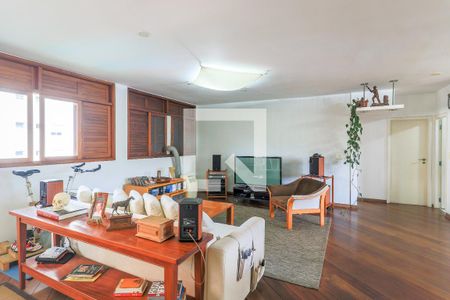 Apartamento à venda com 112m², 1 quarto e 2 vagas Apartamento à venda com 112m², 1 quarto e 2 vagasSala de TV