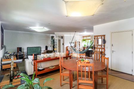 Apartamento à venda com 112m², 1 quarto e 2 vagas Apartamento à venda com 112m², 1 quarto e 2 vagasSala de Jantar