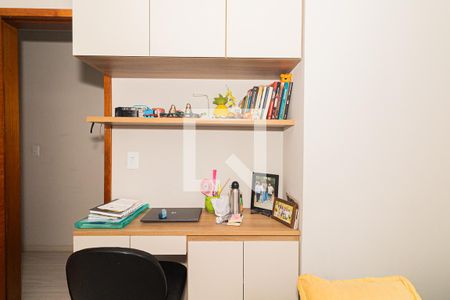 Quarto 2 de casa para alugar com 3 quartos, 100m² em Parque Vitoria, São Paulo