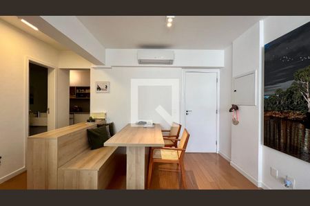 Sala  de apartamento para alugar com 2 quartos, 85m² em Jardim Paulista, São Paulo