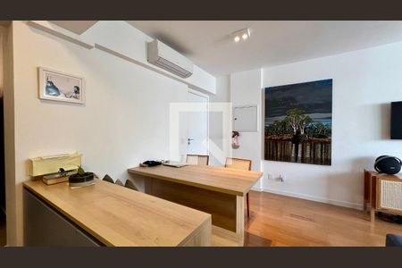 Sala  de apartamento para alugar com 2 quartos, 85m² em Jardim Paulista, São Paulo