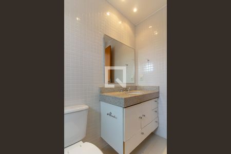 Apartamento à venda com 135m², 3 quartos e 3 vagasBanheiro da Suíte 1