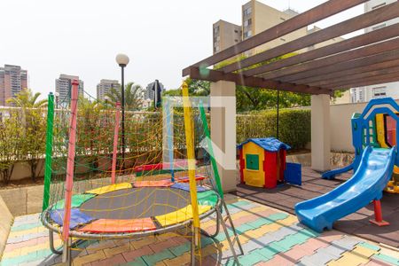 Apartamento à venda com 135m², 3 quartos e 3 vagasÁrea comum - Playground