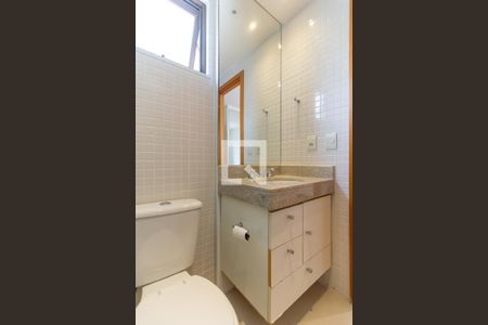 Apartamento à venda com 135m², 3 quartos e 3 vagasBanheiro da Suíte 2