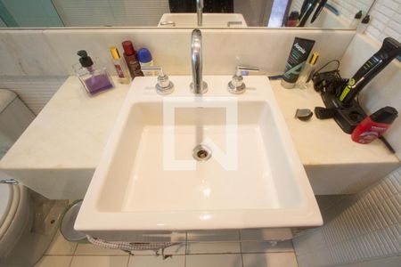 Apartamento à venda com 121m², 3 quartos e 2 vagasBanheiro