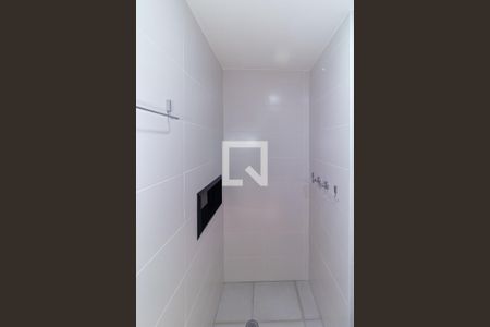 Apartamento para alugar com 66m², 2 quartos e 1 vaga Apartamento para alugar com 66m², 2 quartos e 1 vagaBanheiro da Suíte