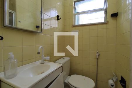 Apartamento à venda com 65m², 3 quartos e 1 vaga Apartamento à venda com 65m², 3 quartos e 1 vagaBanheiro Social