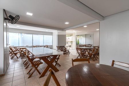 Apartamento para alugar com 63m², 2 quartos e 1 vaga Apartamento para alugar com 63m², 2 quartos e 1 vagaÁrea comum - Salão de festas