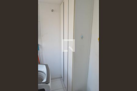 Apartamento à venda com 76m², 3 quartos e 1 vagaÁrea de Serviço
