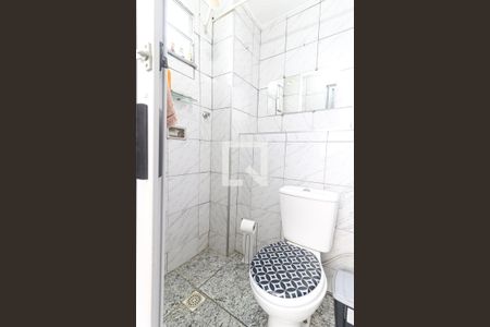 Casa à venda com 120m², 2 quartos e 1 vaga Casa à venda com 120m², 2 quartos e 1 vagaBanheiro de Serviço