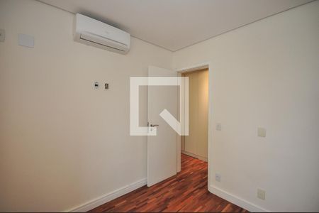 Apartamento à venda com 142m², 3 quartos e 2 vagasSuíte 1