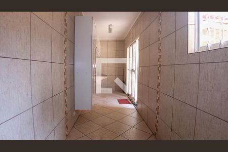 Corredor de casa à venda com 2 quartos, 280m² em Jardim Independência, São Paulo