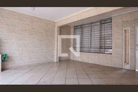 Casa para alugar com 280m², 2 quartos e 2 vagas Casa para alugar com 280m², 2 quartos e 2 vagasGaragem