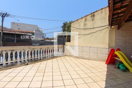 Casa para alugar com 280m², 2 quartos e 2 vagas Casa para alugar com 280m², 2 quartos e 2 vagasTerraço