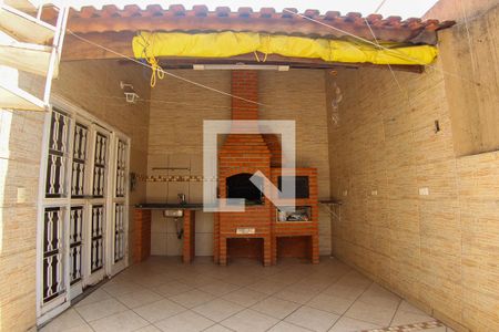 Casa para alugar com 280m², 2 quartos e 2 vagas Casa para alugar com 280m², 2 quartos e 2 vagasÁrea Externa