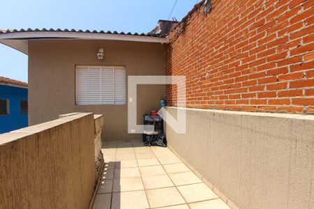 Casa para alugar com 280m², 2 quartos e 2 vagas Casa para alugar com 280m², 2 quartos e 2 vagasTerraço